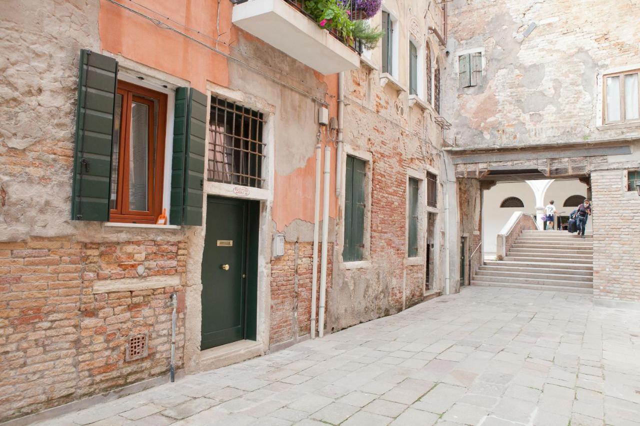 Appartamento Piera Rossa Venecia Exterior foto